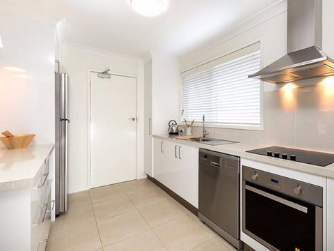 Relax On Regina - Lismore Accommodation 24