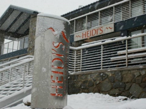 Heidi's Chalet - Lismore Accommodation 0