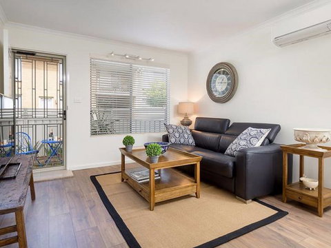 Relax On Regina - Lismore Accommodation 35