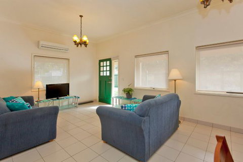 Relax On Regina - Lismore Accommodation 49