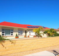 Christies Cottage for holidays and relocations. - Lismore Accommodation