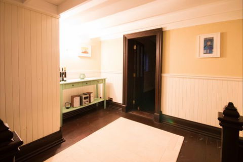 Lakeside Chapel Meningie - Lismore Accommodation 7