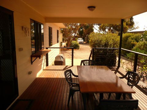 Manyana - Lismore Accommodation 3
