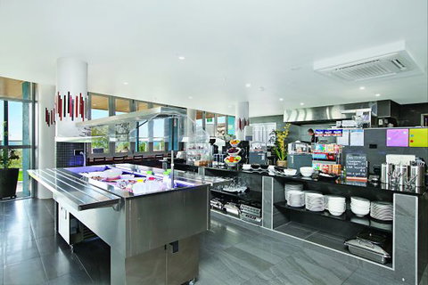 Ramada Suites Zen Quarter, Darwin - Lismore Accommodation 2