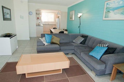 The Dolphins 1 - Lismore Accommodation 4
