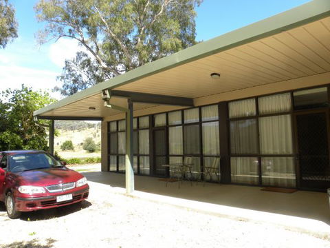 Myrtleford Masonic Units - Lismore Accommodation 3
