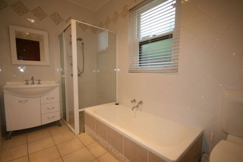 LJ Hooker Goolwa Holiday Rentals - 42 Underwood Avenue, Goolwa Beach - Lismore Accommodation 26