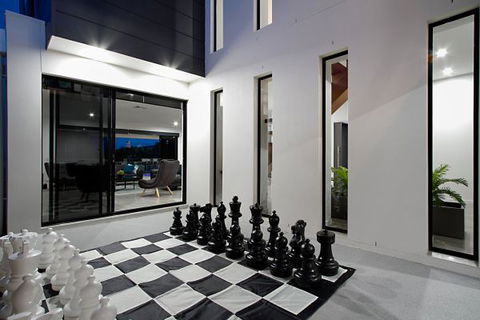 Oceans 74 - An Elite Holiday Home - Lismore Accommodation 25