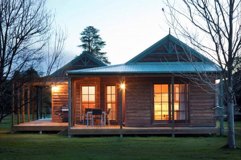 Beechworth Cottages - Lismore Accommodation 0