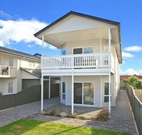 Century 21 SouthCoast White Caps - Lismore Accommodation