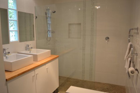 Tin House At Tanunda - Lismore Accommodation 24
