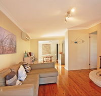 Hayes Beach House - Lismore Accommodation