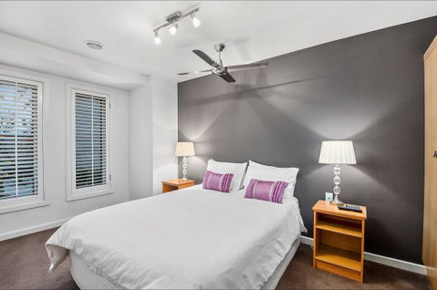 Mount Gambier Accommodation - Lismore Accommodation 8