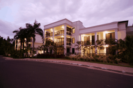 Elysium Apartments Palm Cove - Lismore Accommodation