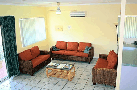 Cable Beachside Villas - Lismore Accommodation 4