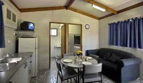 Lakeside Caravan Park - Lismore Accommodation 2