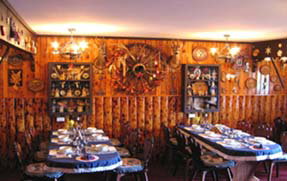 Karelia Alpine Lodge - Lismore Accommodation 0
