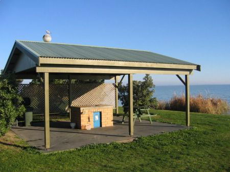 Lake Albert Caravan Park - Lismore Accommodation 3