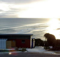 Freycinet Beach Apartments - Lismore Accommodation