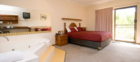 Renmark Hotel/Motel & Function Centre - Lismore Accommodation 7