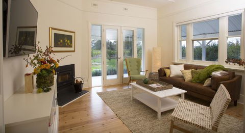 Orchard House - Lismore Accommodation 2