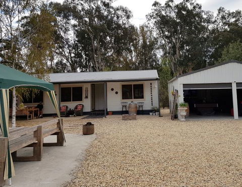 Studio Venti Sette - Lismore Accommodation 29