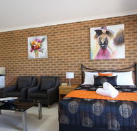 Top of the Town Motor Inn Yackandandah - Lismore Accommodation