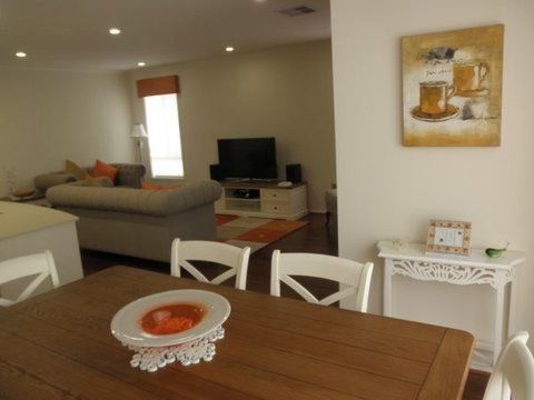 C&C's Bed And Breakfast - Lismore Accommodation 8