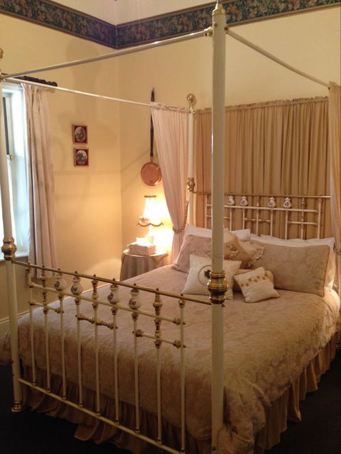 Gasworks Cottages Strathalbyn - Lismore Accommodation 3