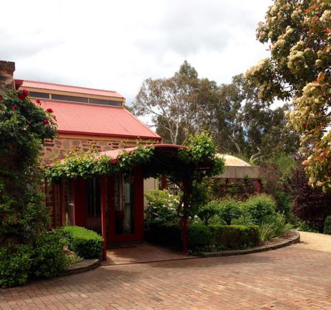 Gasworks Cottages Strathalbyn - Lismore Accommodation 4