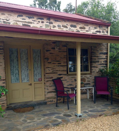 Gasworks Cottages Strathalbyn - Lismore Accommodation 9