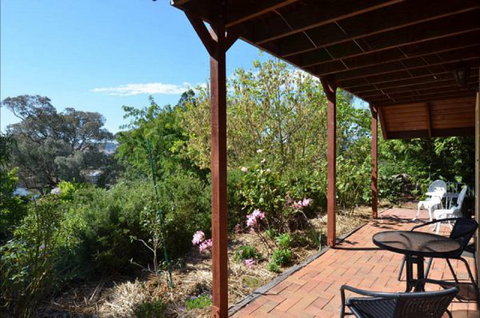 Beechworth Camellia Cottage - Lismore Accommodation 1