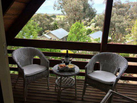 Beechworth Camellia Cottage - Lismore Accommodation 7