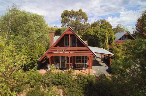 Beechworth Camellia Cottage - Lismore Accommodation 9