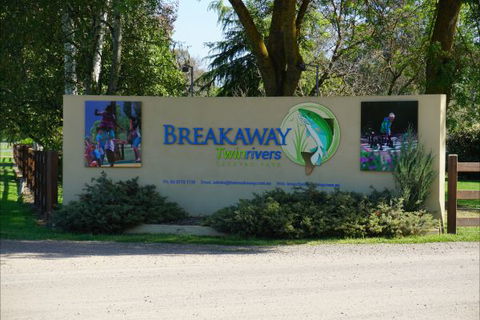 Breakaway Twin Rivers Caravan Park - Lismore Accommodation 9
