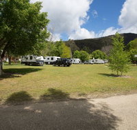 Bright Freeburgh Caravan Park - Lismore Accommodation