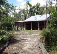Byfield Cabins on Waterpark Creek - Lismore Accommodation