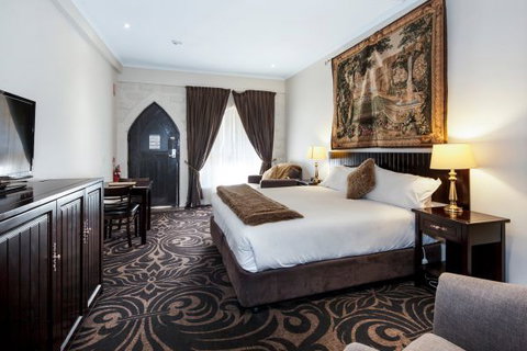 Castle Suites - Kryal Castle - Lismore Accommodation 0