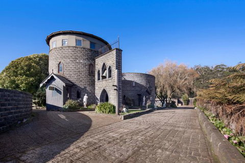 Castle Suites - Kryal Castle - Lismore Accommodation 8