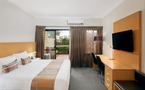Country Comfort Inter City Perth - Lismore Accommodation 3
