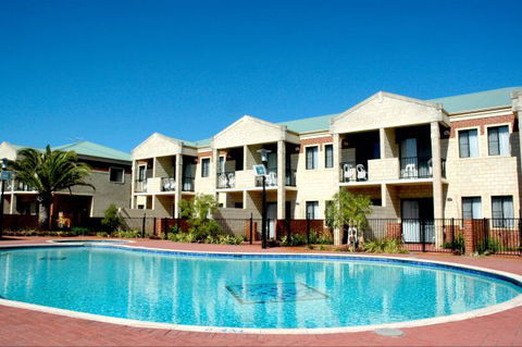 Country Comfort Inter City Perth - Lismore Accommodation 5