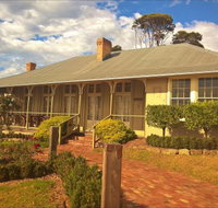 Crown and Anchor Inn - Lismore Accommodation
