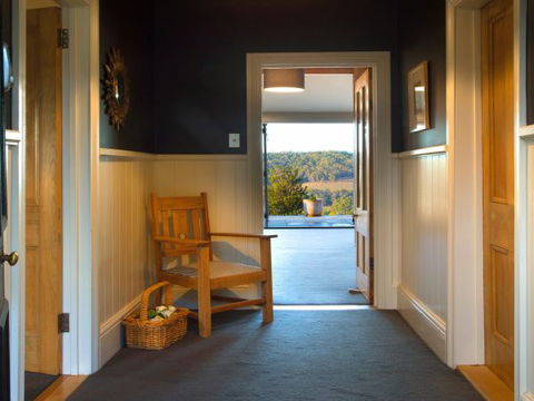 Frenchman's River - The Helmsman's House - Lismore Accommodation 2
