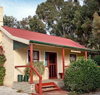 Trinity Cottage - Lismore Accommodation