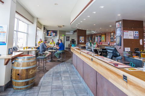 Merimbula Hotel - Lismore Accommodation 0