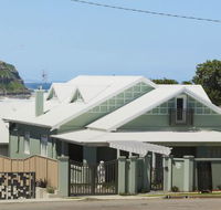 Merewether Beach House B and B - Lismore Accommodation
