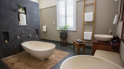 Merewether Beach House B And B - Lismore Accommodation 2
