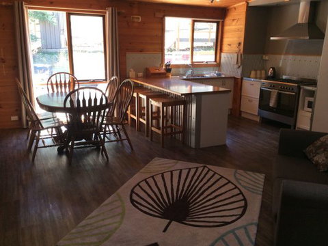 Mole Creek Cabins - Lismore Accommodation 0