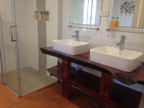 Muntiri Lodge Eco Retreat - Lismore Accommodation 7