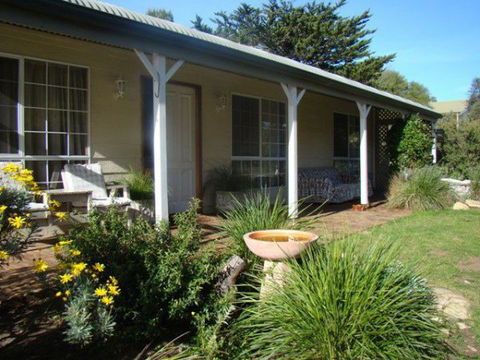 Peppertree Cottage - Lismore Accommodation 0